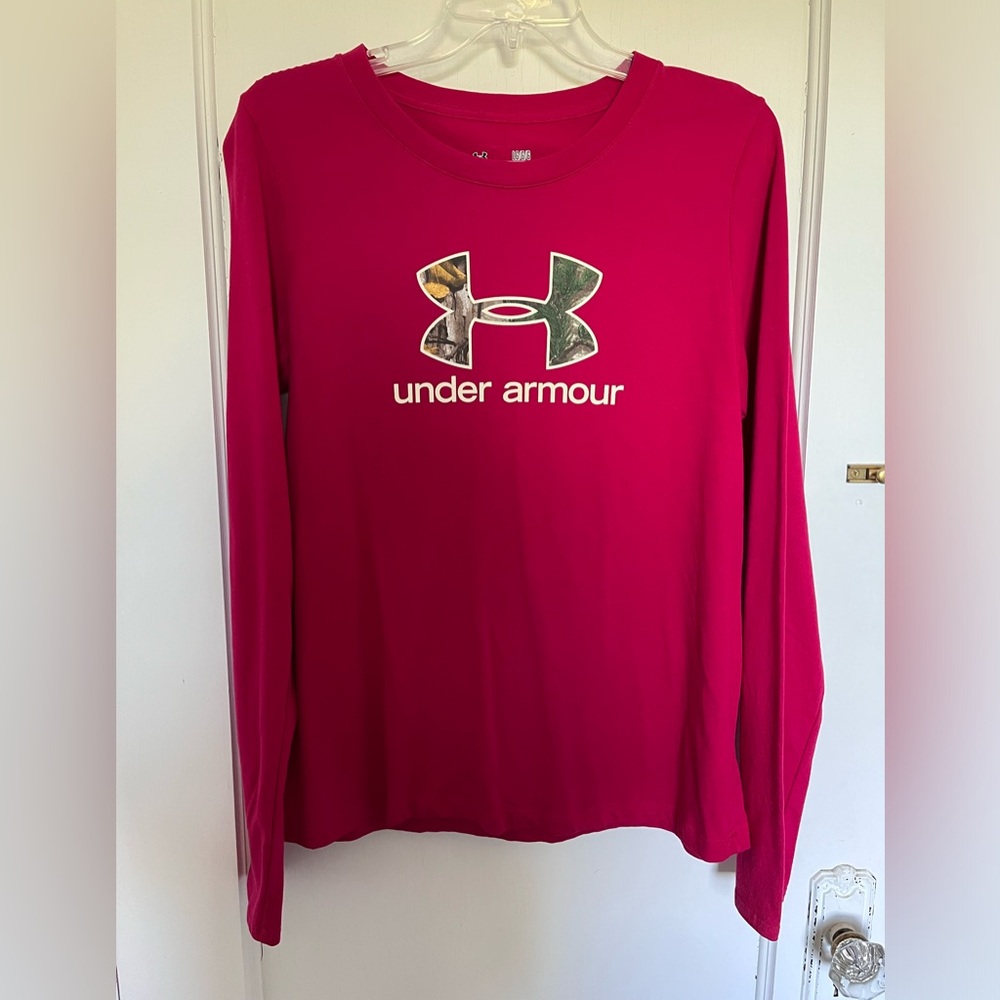 Under Armour long sleeved tee, L